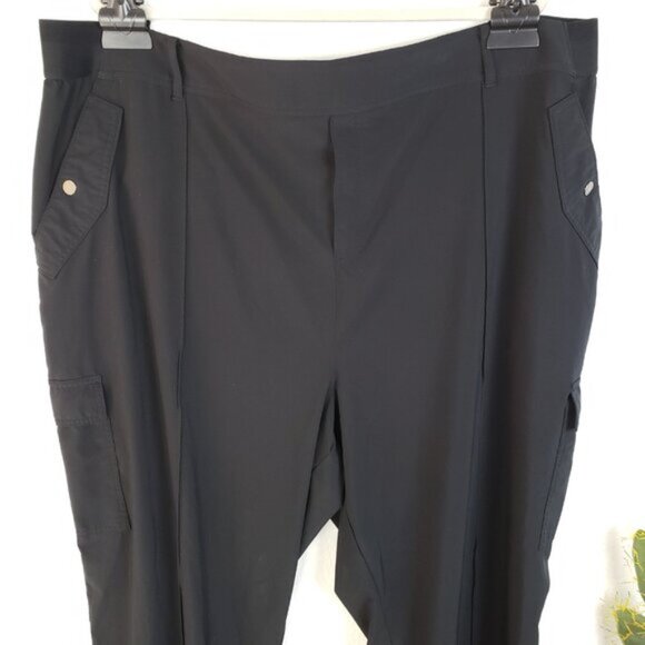 Athleta Vienna Cargo Pant Black size 26 Plus Featherweight Athleisure - Picture 12 of 13